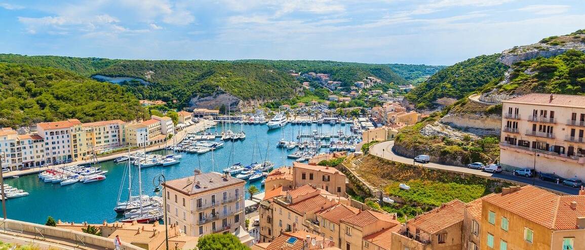 Voyage Corse village et port