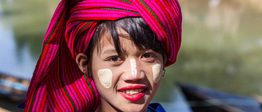 Voyage en Birmanie coiffe birmane