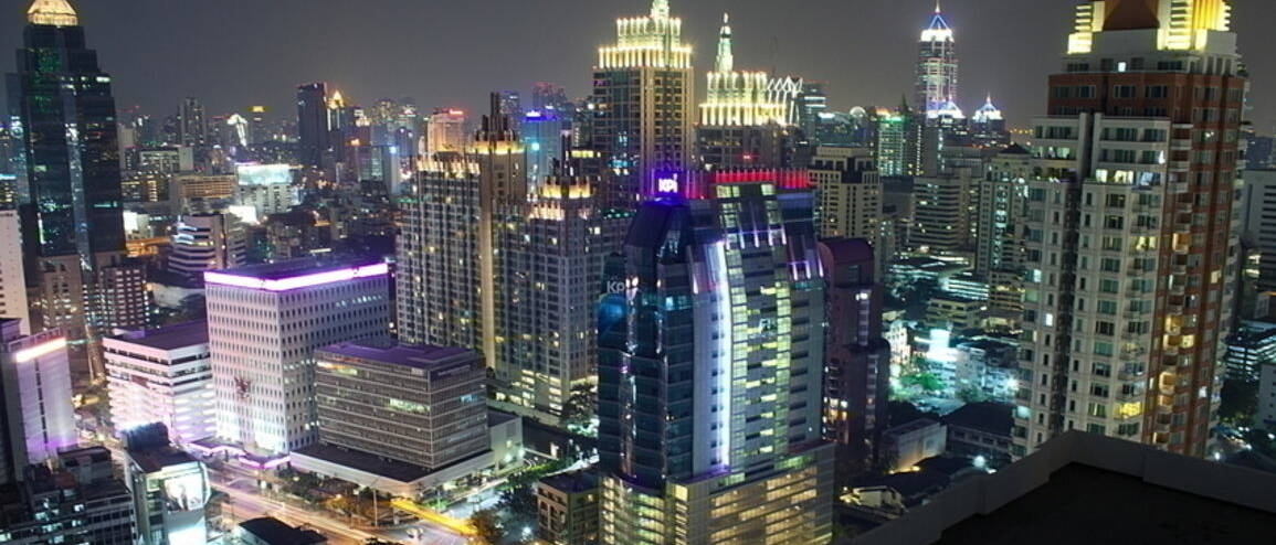 Voyage en Thaïlande Bangkok vue de la ville de nuit