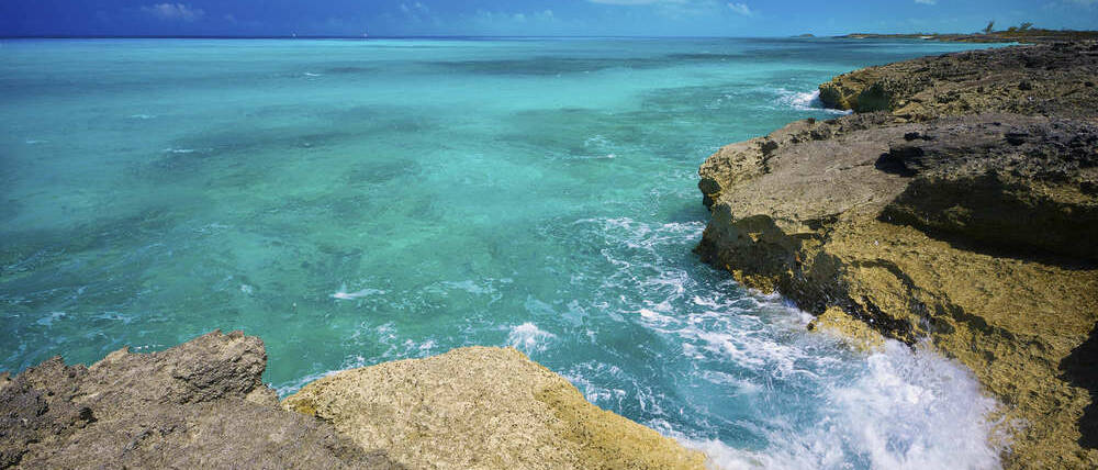 Voyage Nassau et Exumas roche et mer