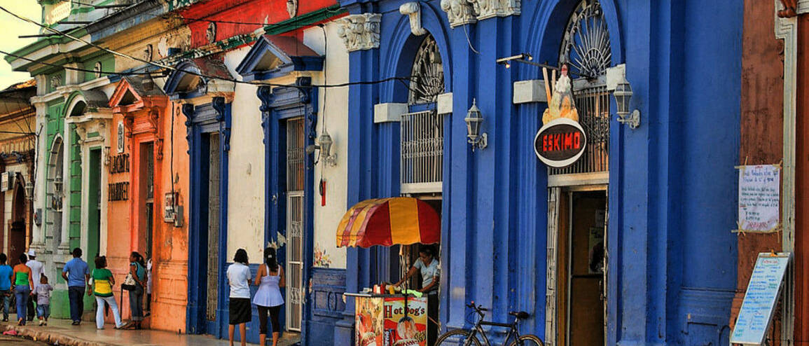 Voyage Nicaragua façades colorées Granada
